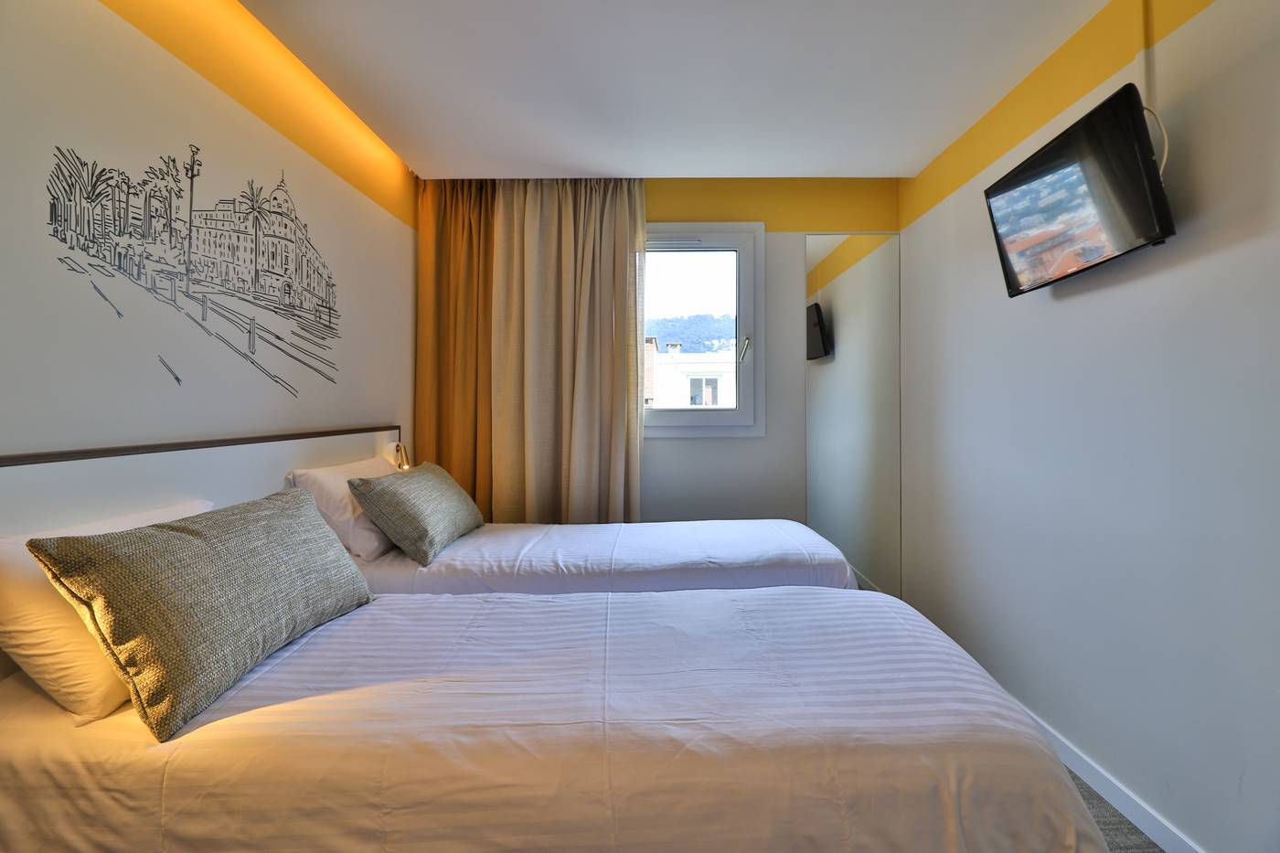Hotel-du-Pin-Nice-Port-Room-11