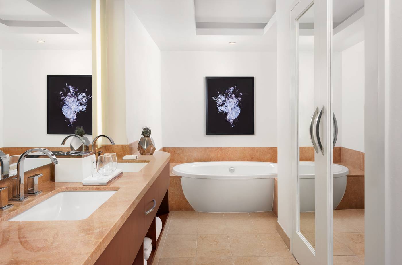 Aria-Resort---Casino-Room-34