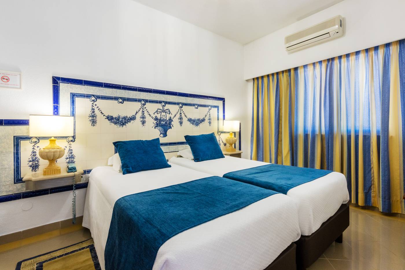 Tropical-Sol-Room-12