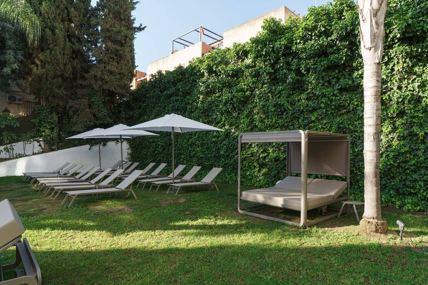 AluaSoul-Costa-Malaga-adults-reccommended-Pool-11