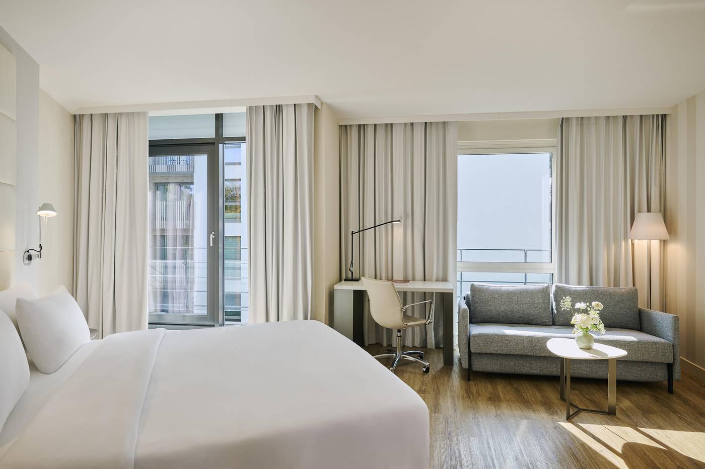 NH-Berlin-Alexanderplatz-Room-32