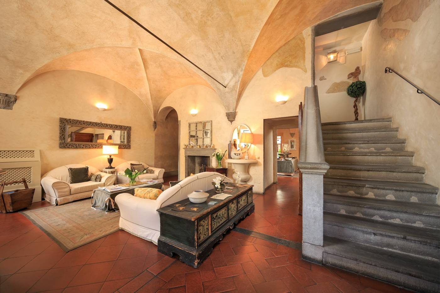 The-J---J-Historic-House-Hotel-General-view-11