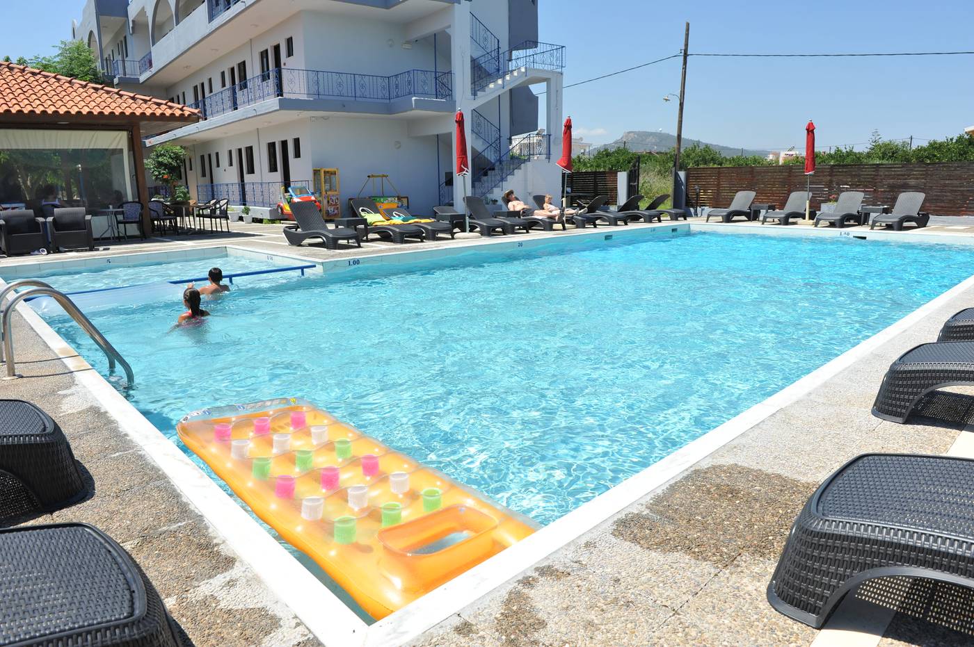 Maritime-Hotel-Apartments-Pool-2