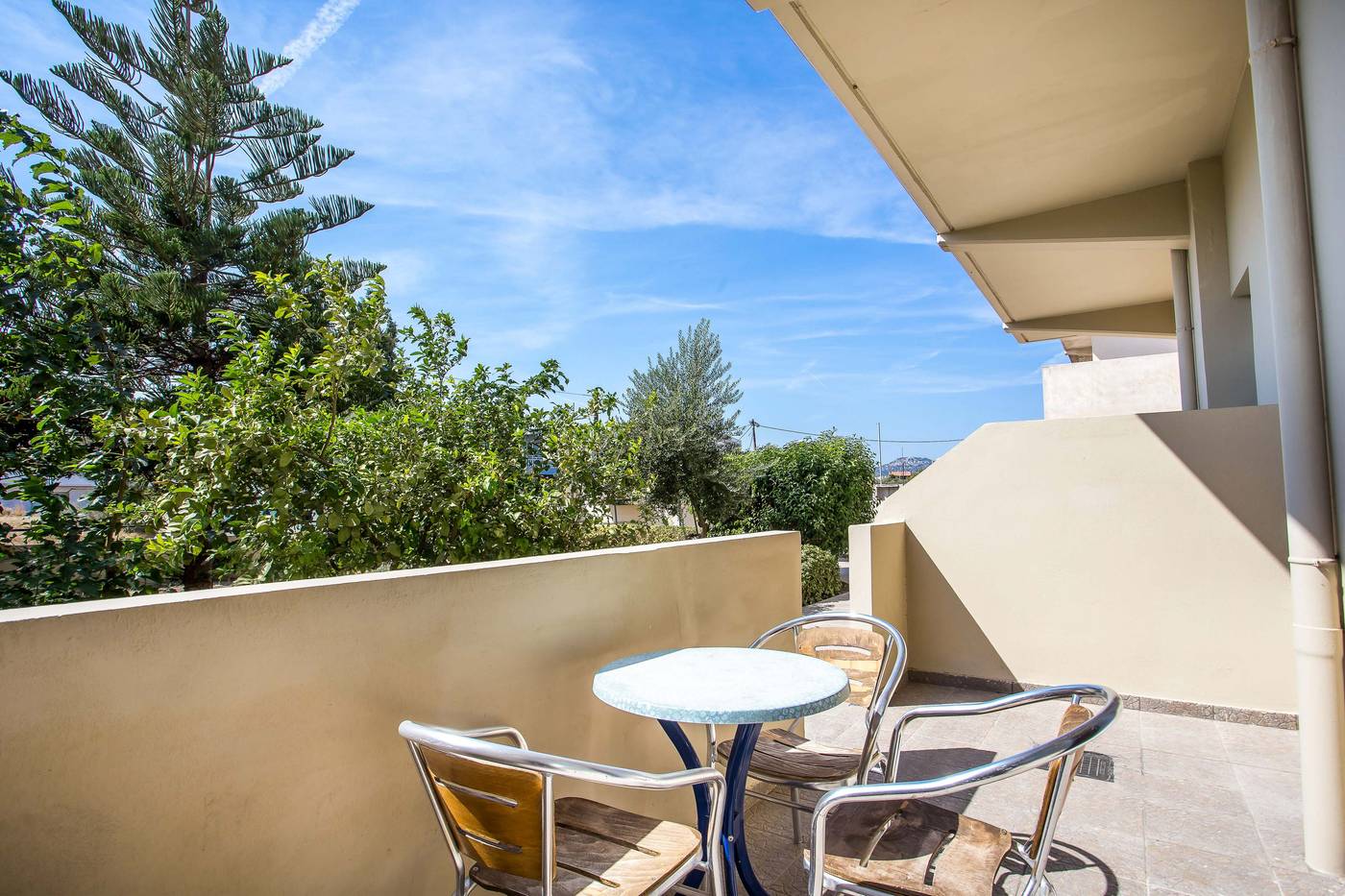 Vickys-Studios-Room-47