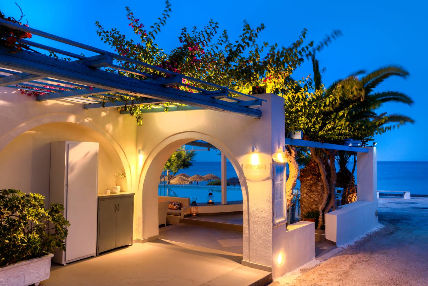 Sigalas-Restaurant-14