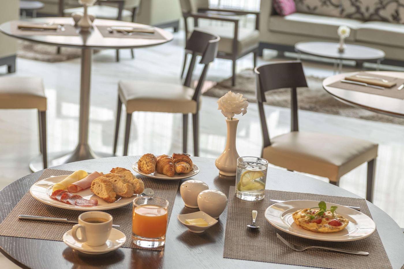 NH-Collection-Budapest-City-Center-Restaurant-77