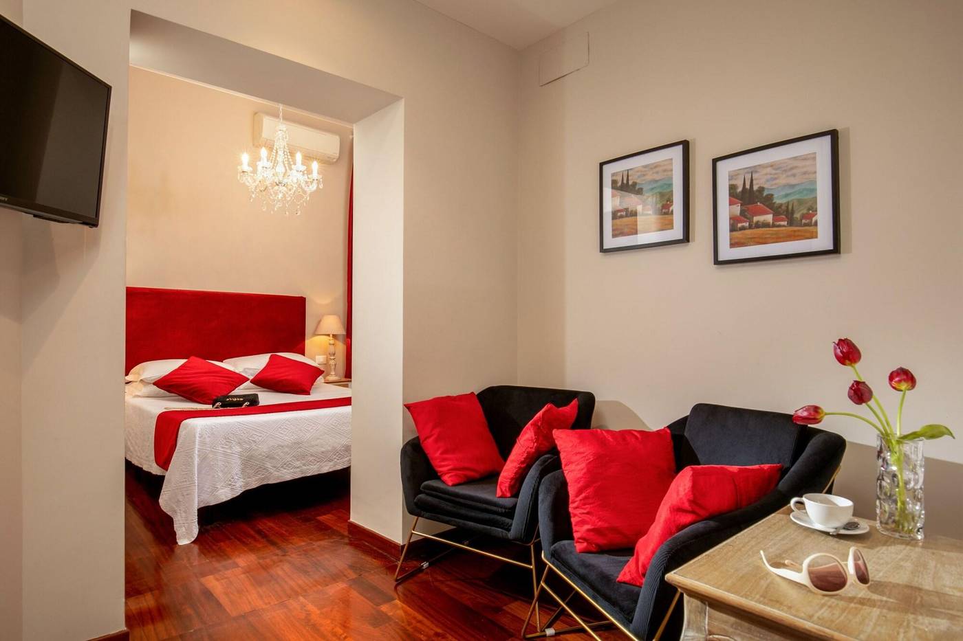 Avignonesi-Suites---Daplace-Collection-Room-16