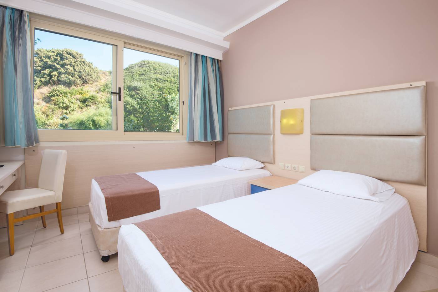 Kouros-Palace-Room-35