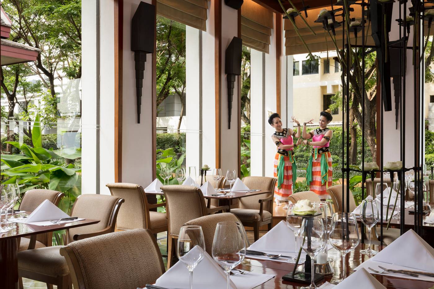 The-Sukhothai-Bangkok-Restaurant-24