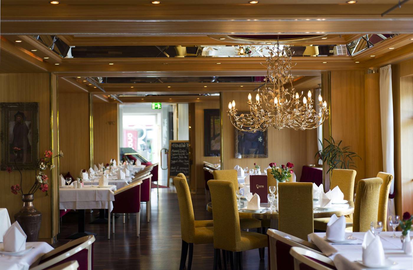 Derag-Livinghotel-Grosser-Kurfuerst-Restaurant-53