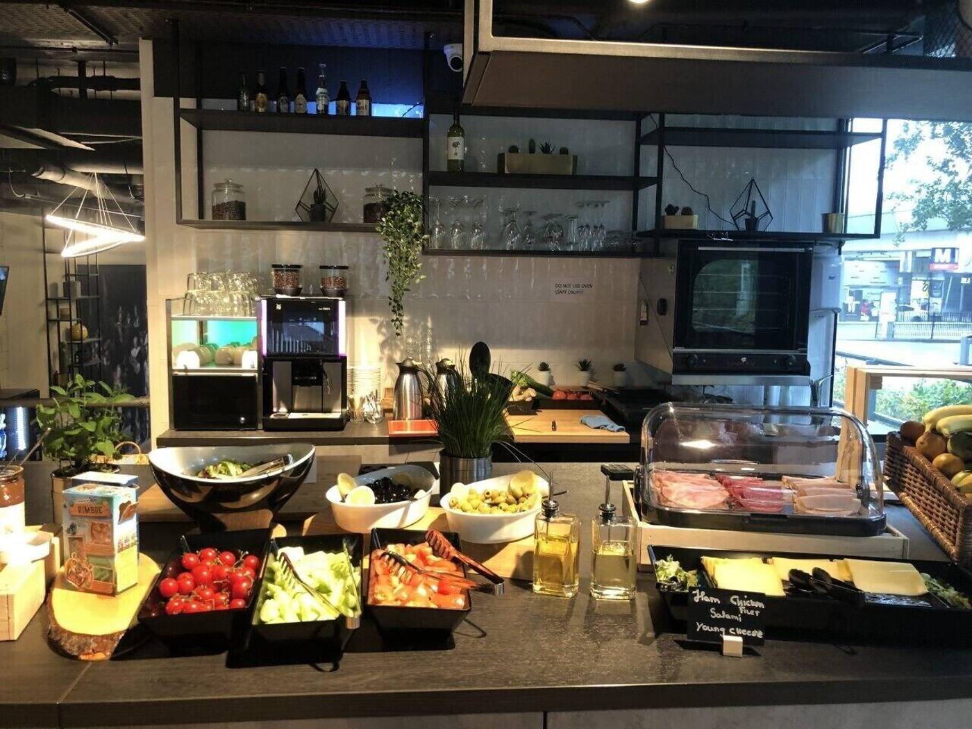 Hotel-New-Kit-Restaurant-29