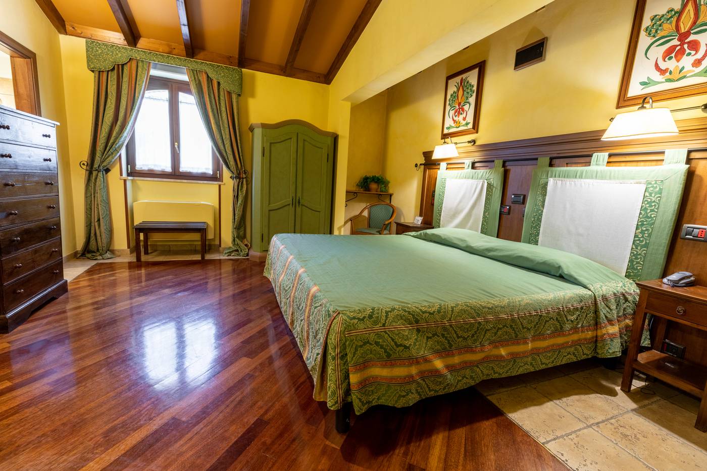 Relais-Abbazia-Santa-Anastasia-Room-14