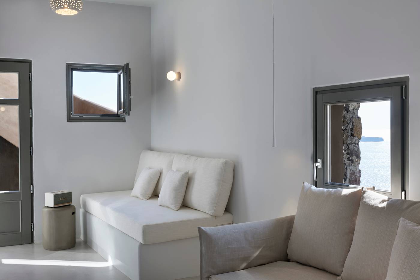 Old-Castle-Oia-Room-14