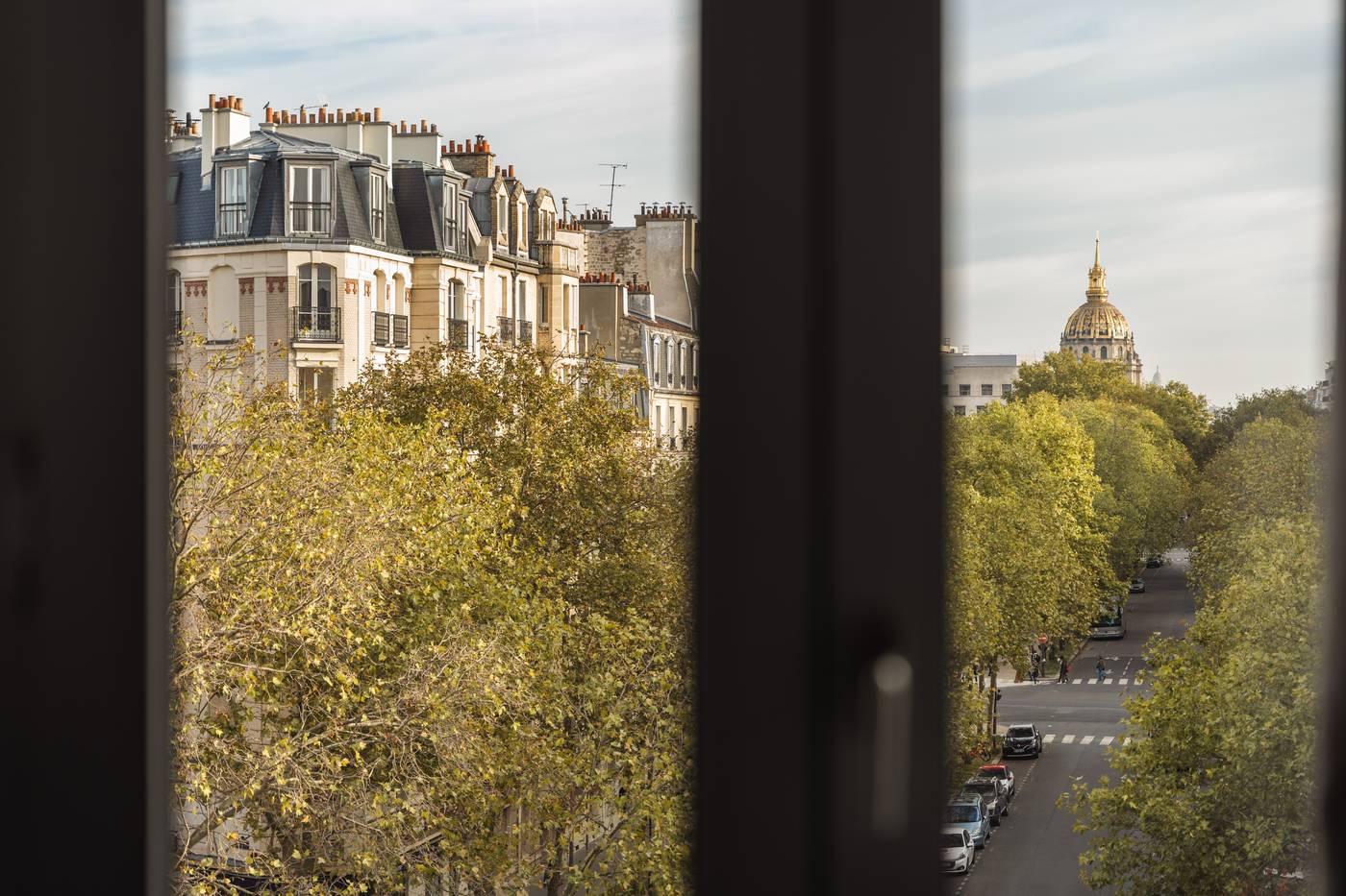 Hotel-Eiffel-Segur-Room-11