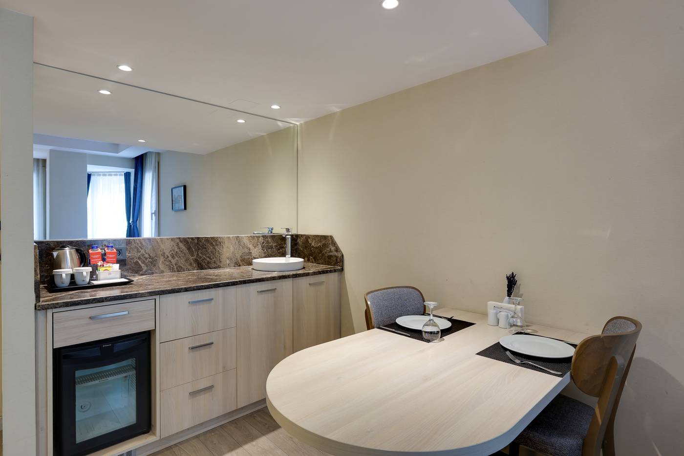 Ramada-Istanbul-Old-City-Room-47