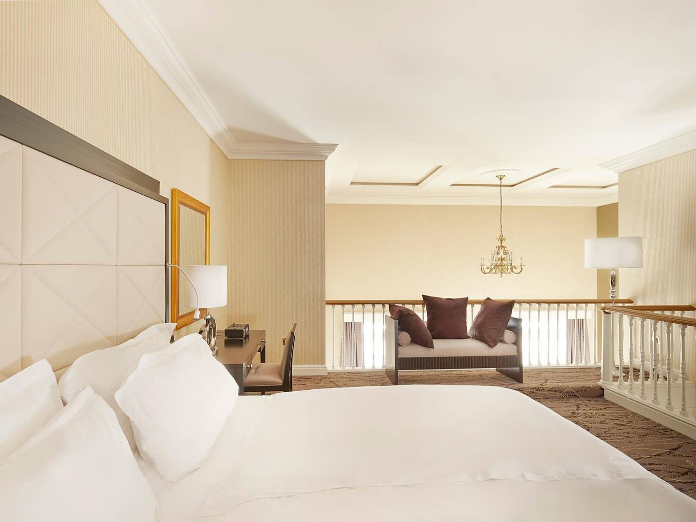 Steigenberger-Icon-Wiltcher-s-Room-30