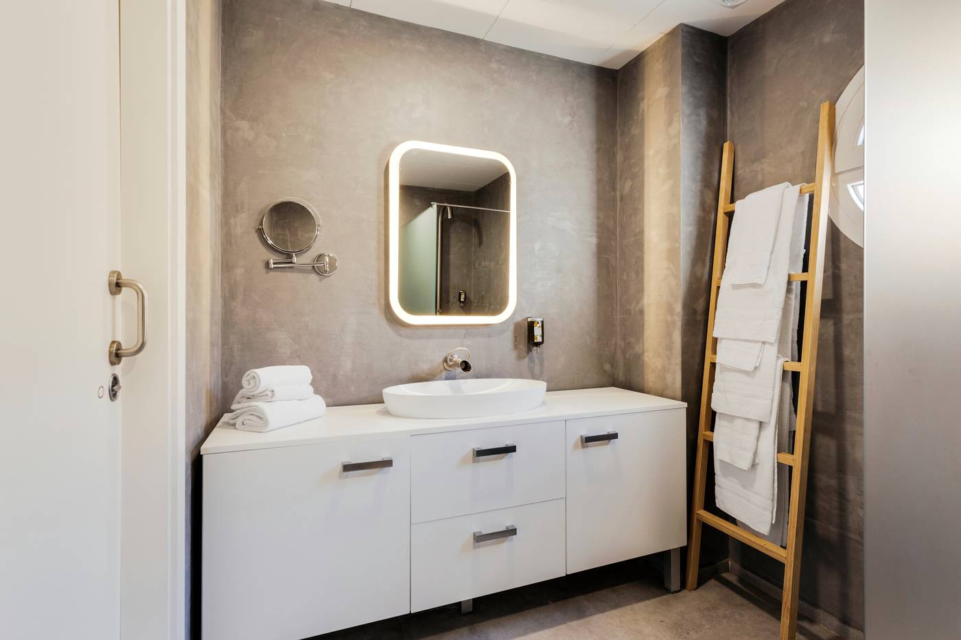 Marble-AMA-Andalucia-Room-36