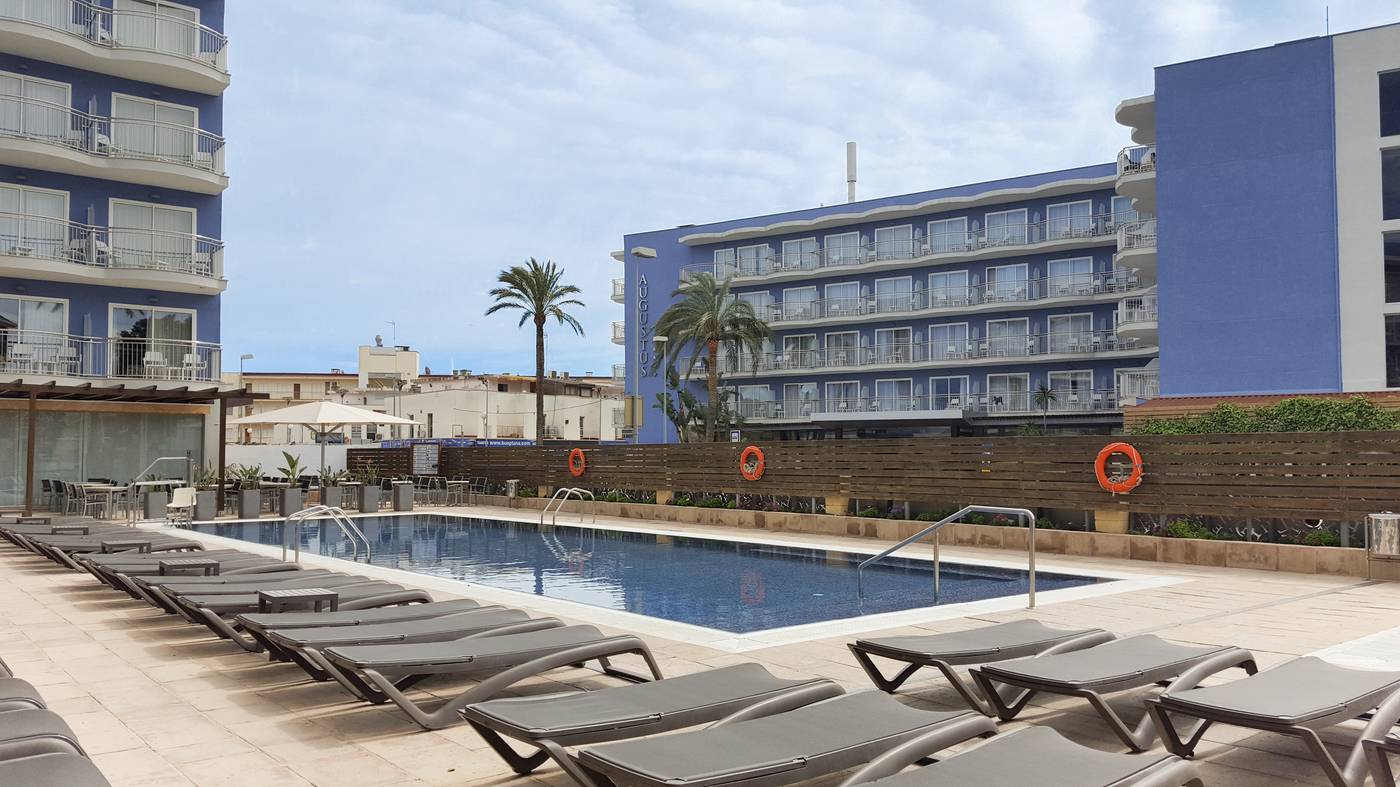 Cesar-Augustus-Hotel-Pool-3