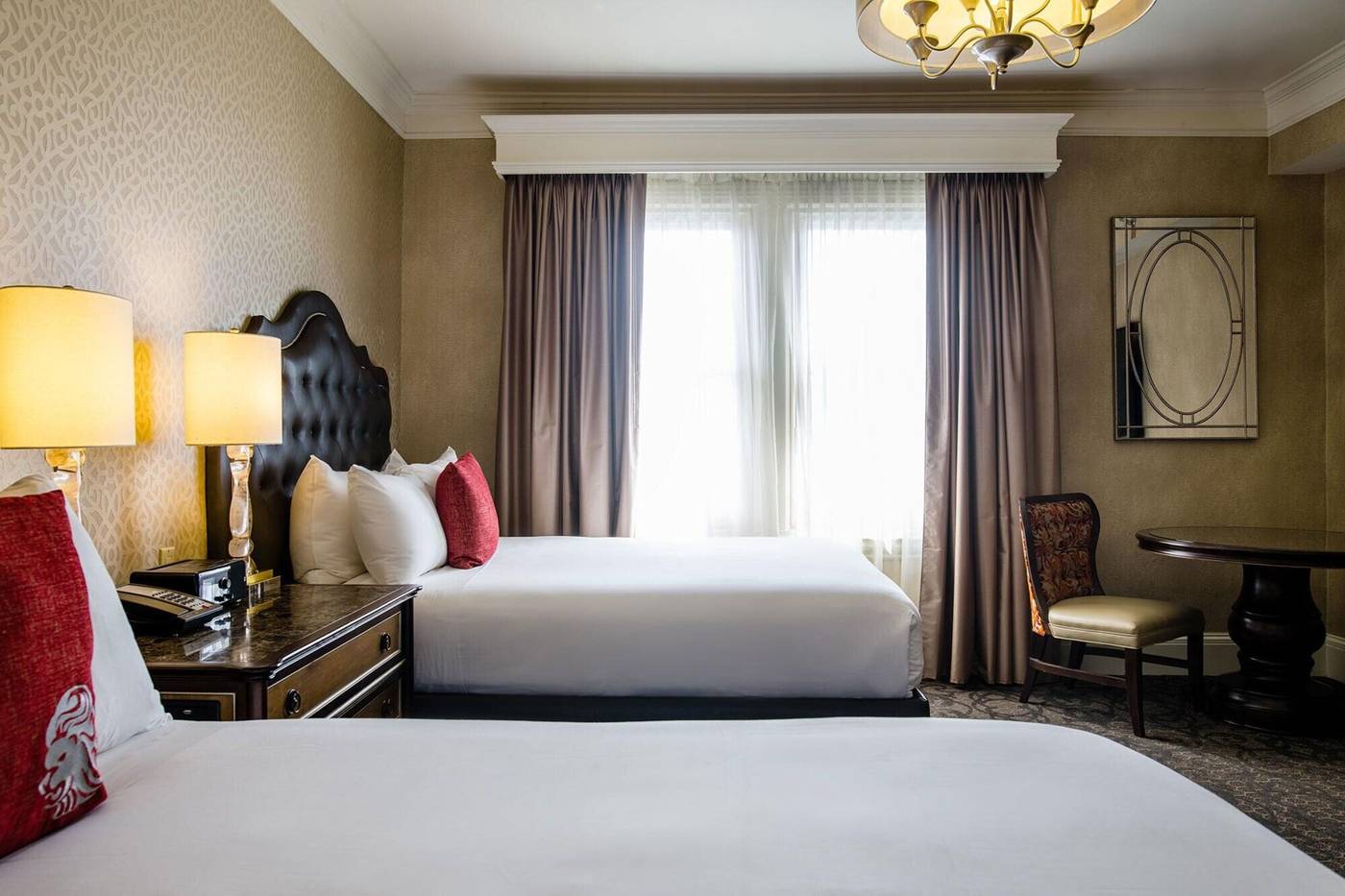 The-Lenox-Hotel-Room-7