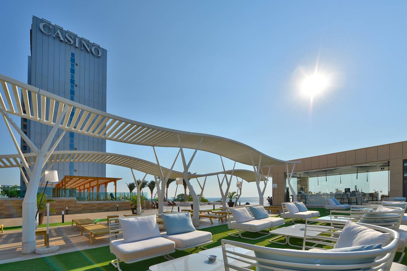 International-Hotel-Casino---Tower-Suites-Terrace-14