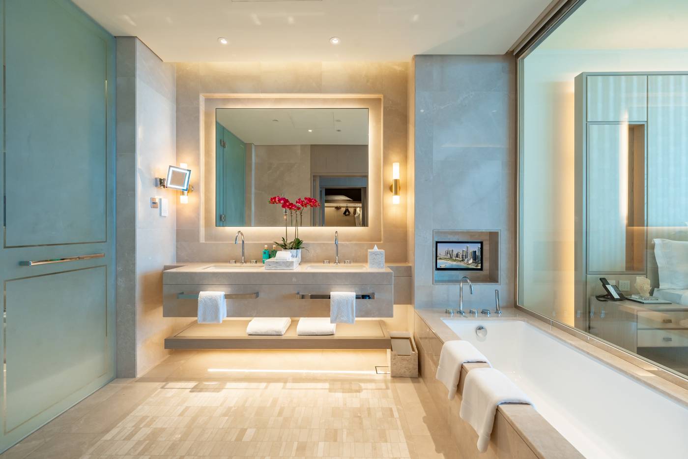 Five-Luxe-Hotel-Room-20