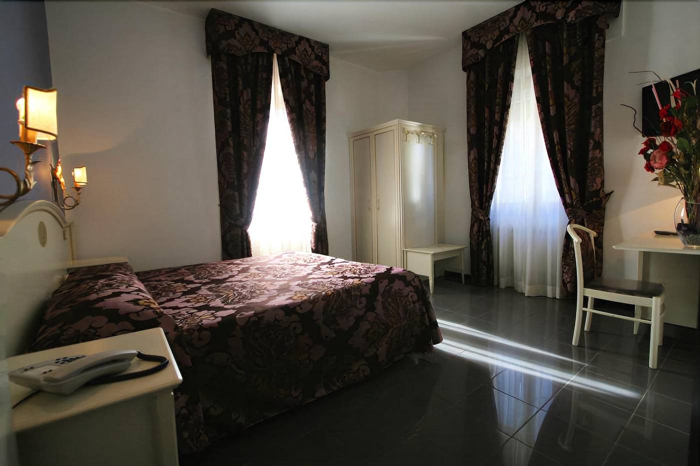 Hotel La Meridiana-Italy-ANGHIARI-Room-7