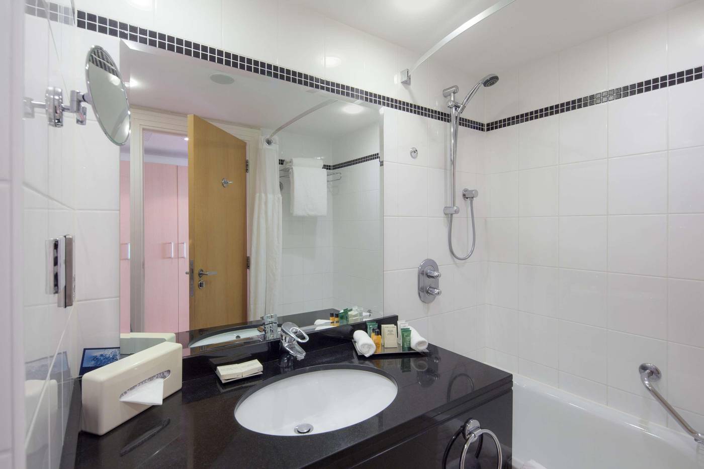 Hilton-Dublin-Airport-Room-55