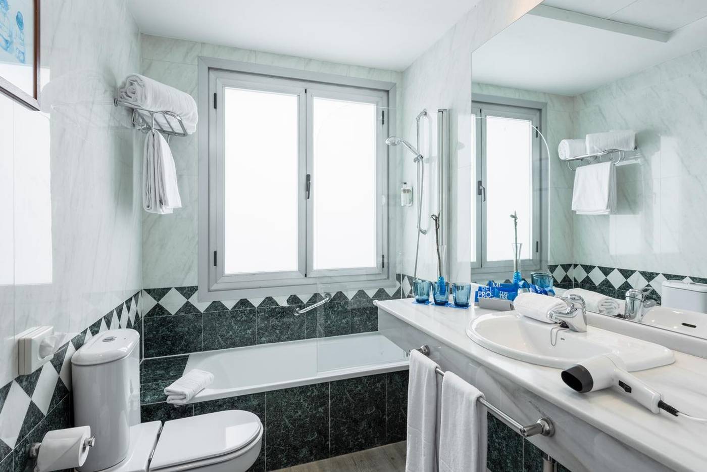 TRYP-Madrid-Chamartin-Hotel-Room-33