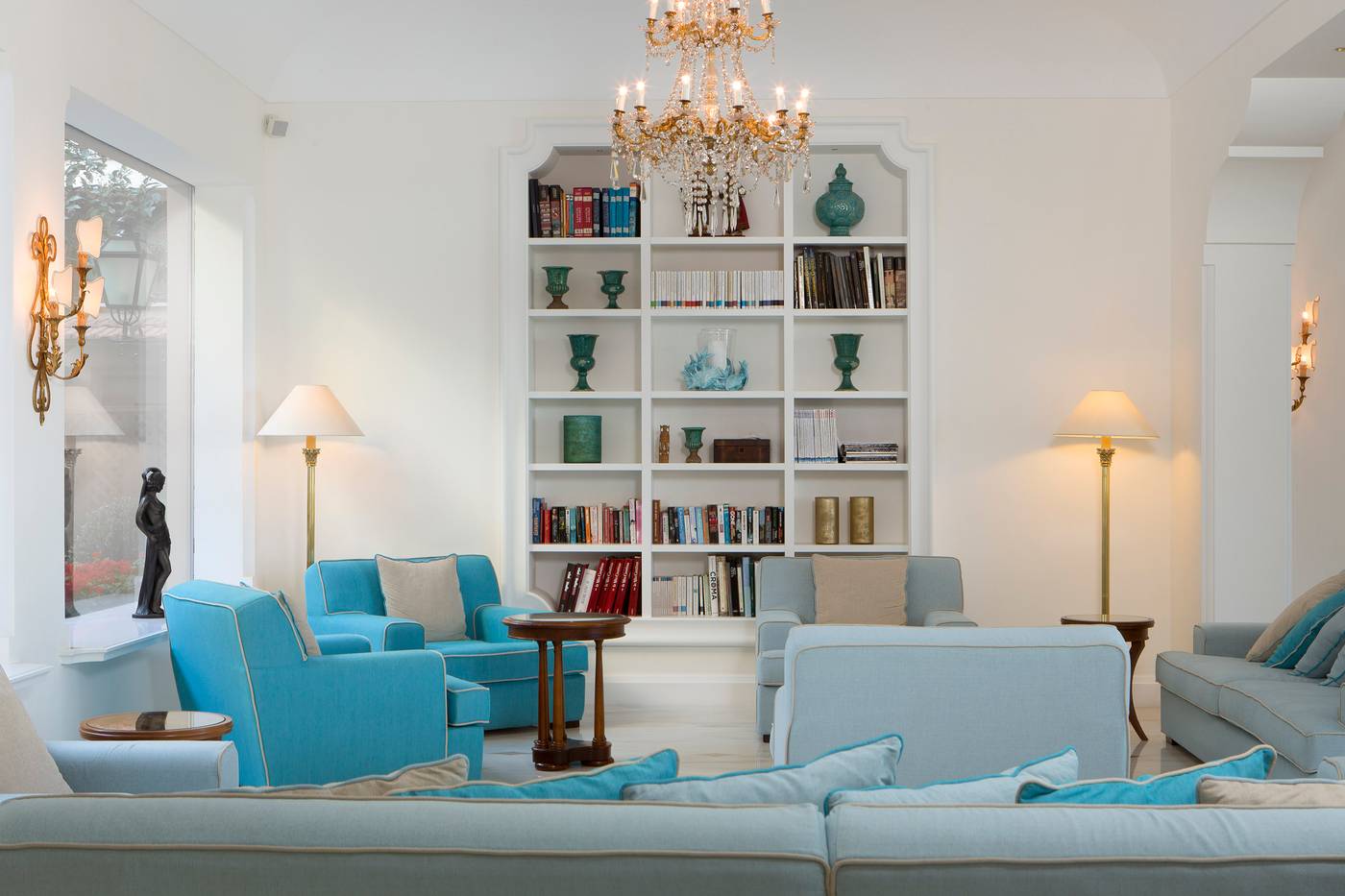 Grand-Hotel-de-la-Ville-Lobby-40