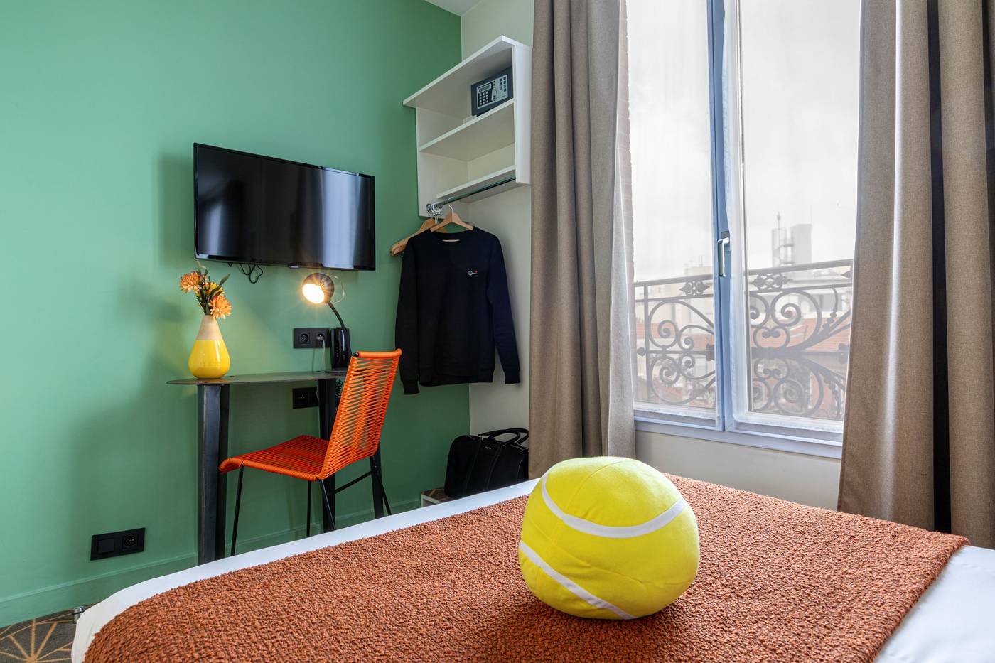 Hotel-Olympic-Paris-Boulogne-by-Patrick-Hayat-Room-7