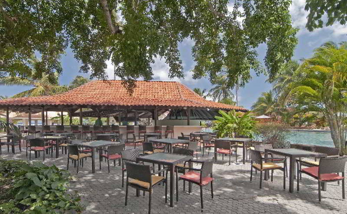 Radisson-Grenada-Beach-Resort-Bar-20