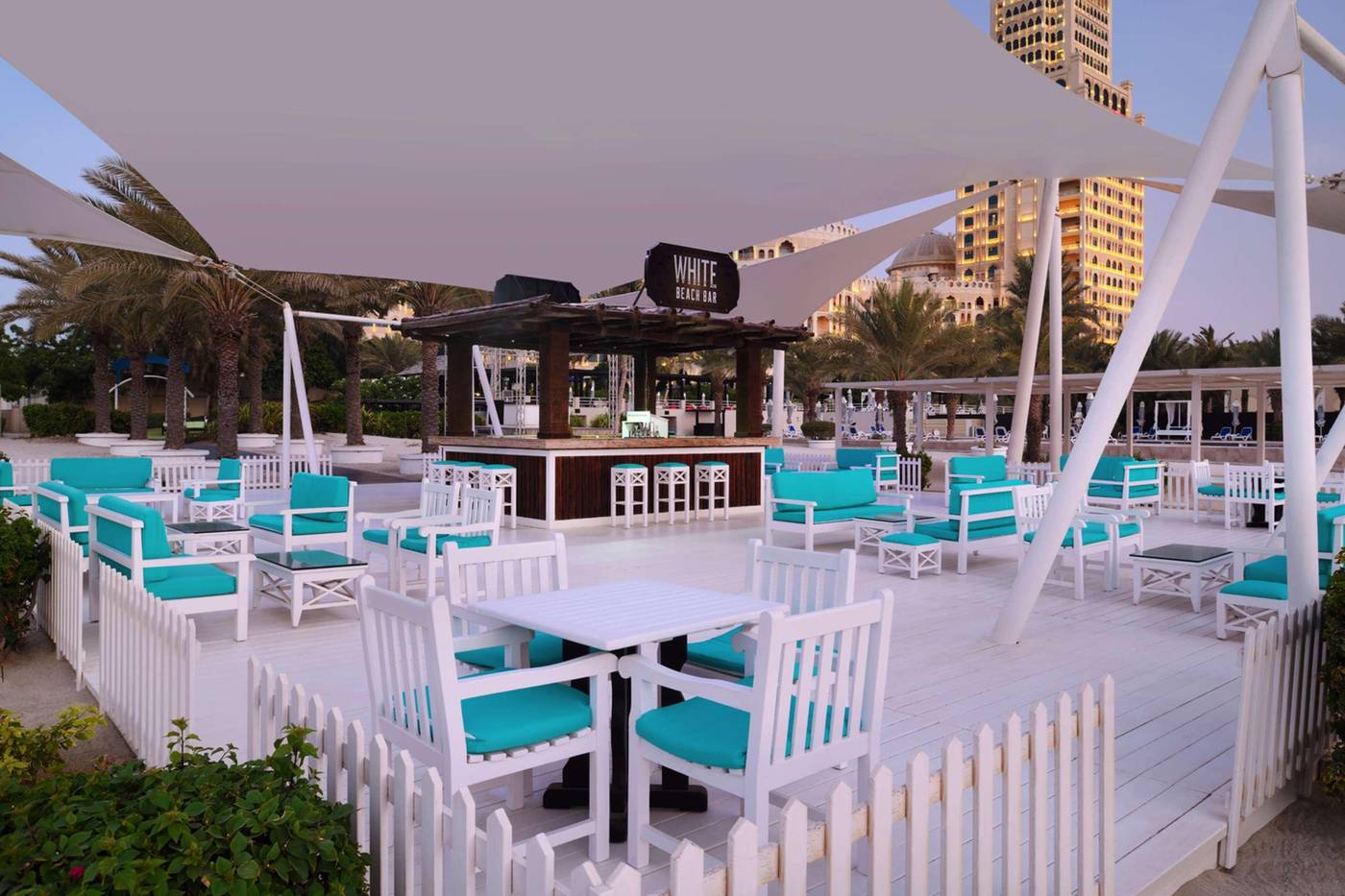 Al-Hamra-Residence-Restaurant-17