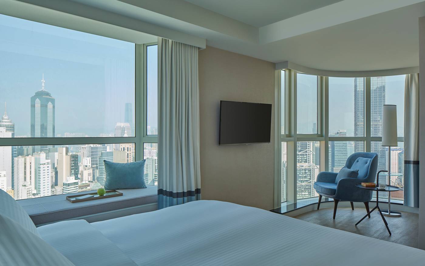 Two-MacDonnell-Road-Room-14