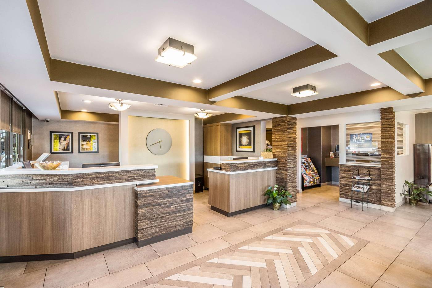 Best-Western-Plus-Pavilions-Lobby-5