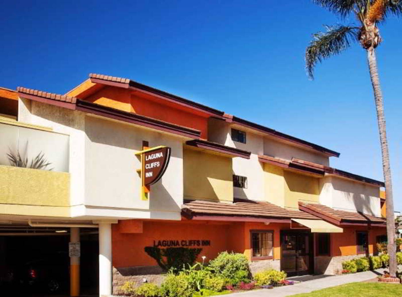 Laguna-Beach-House-General-view-22