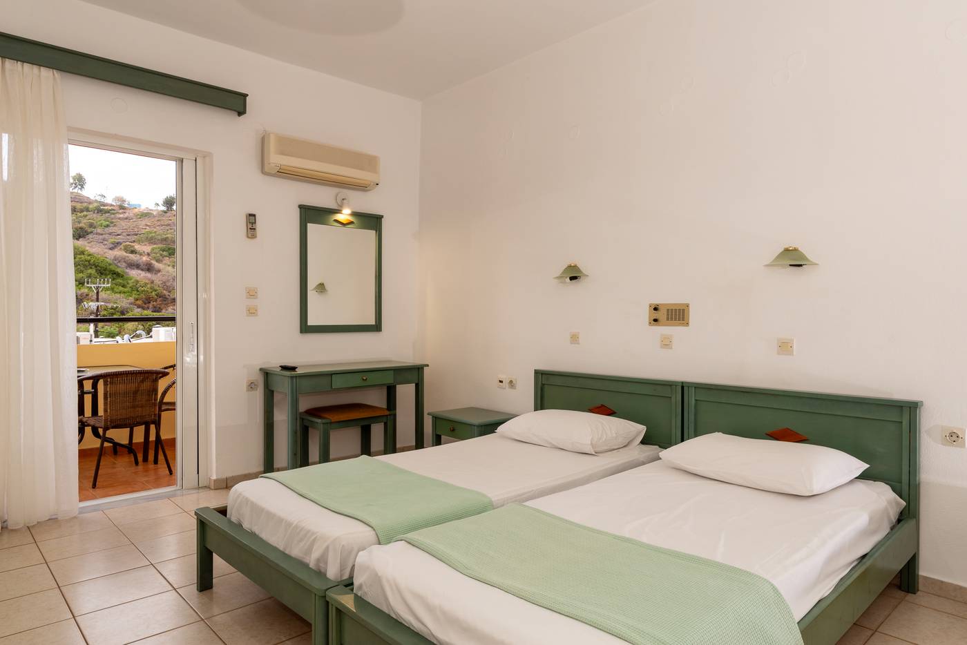 Elpis-Studios---Apartments-Room-25