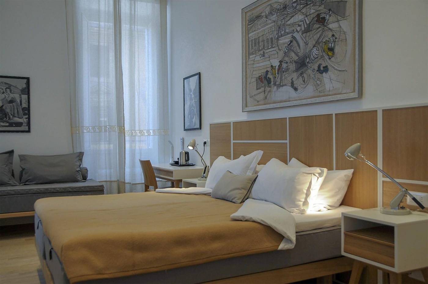 Roma-Vespahouse-Room-2