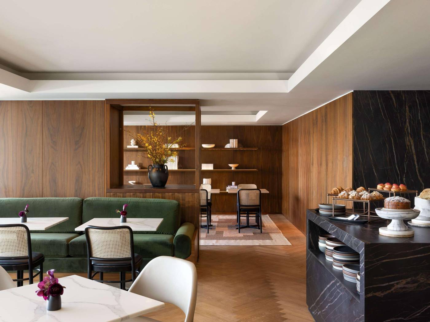 Fairmont-Pacific-Rim-Room-31