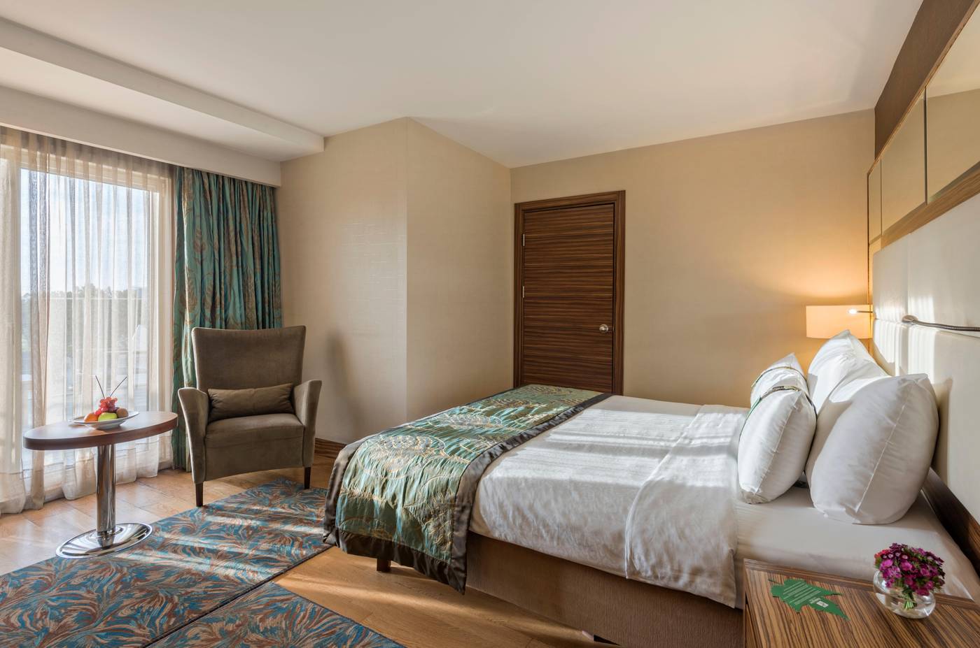 Holiday-Inn-Sisli-Room-20