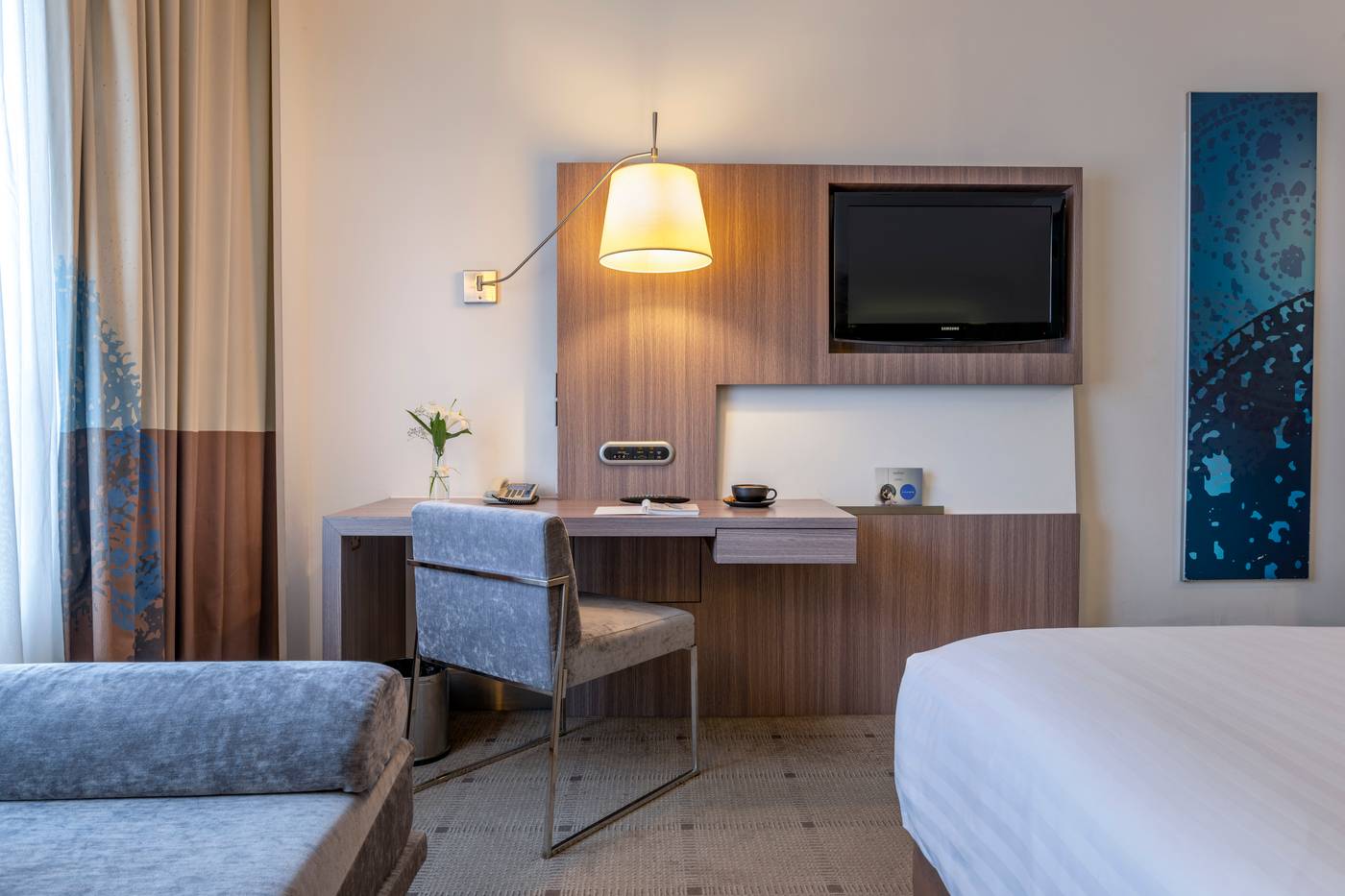 Novotel-Bangkok-on-Siam-Square-Room-38