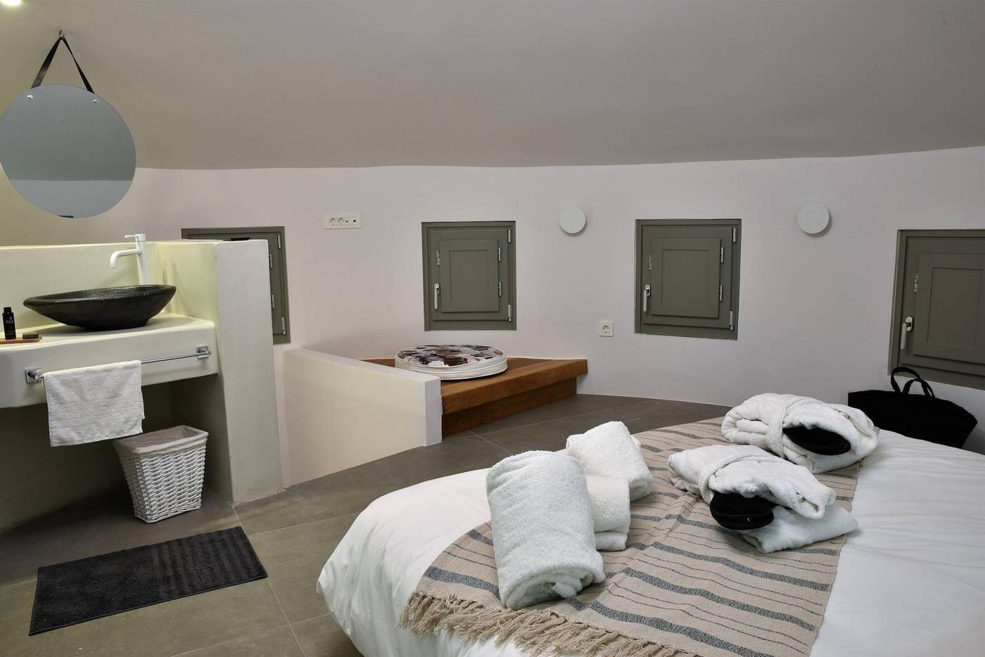 Horizon-Mills-Villas---Suites-Room-61