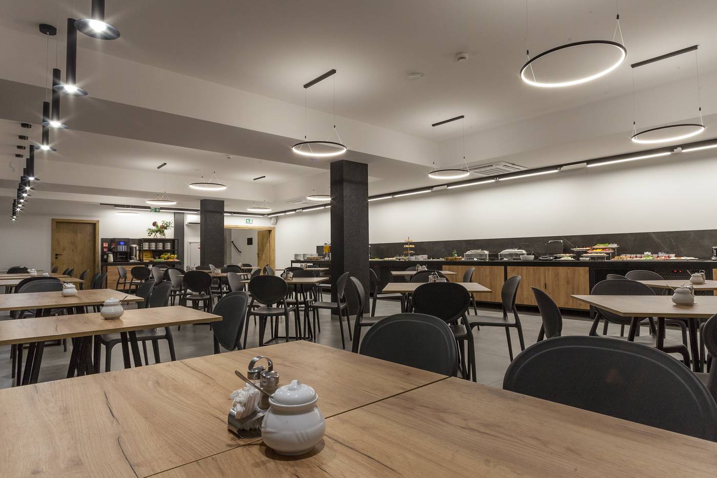 Alexander-Restaurant-36