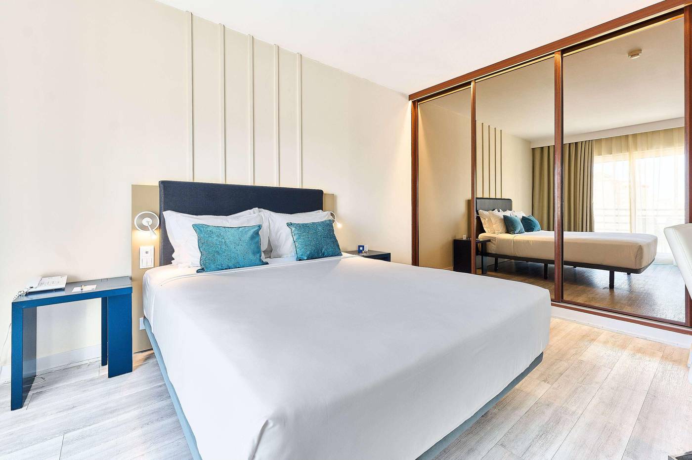 Tryp-Lisboa-Caparica-Mar-Hotel-Room-25
