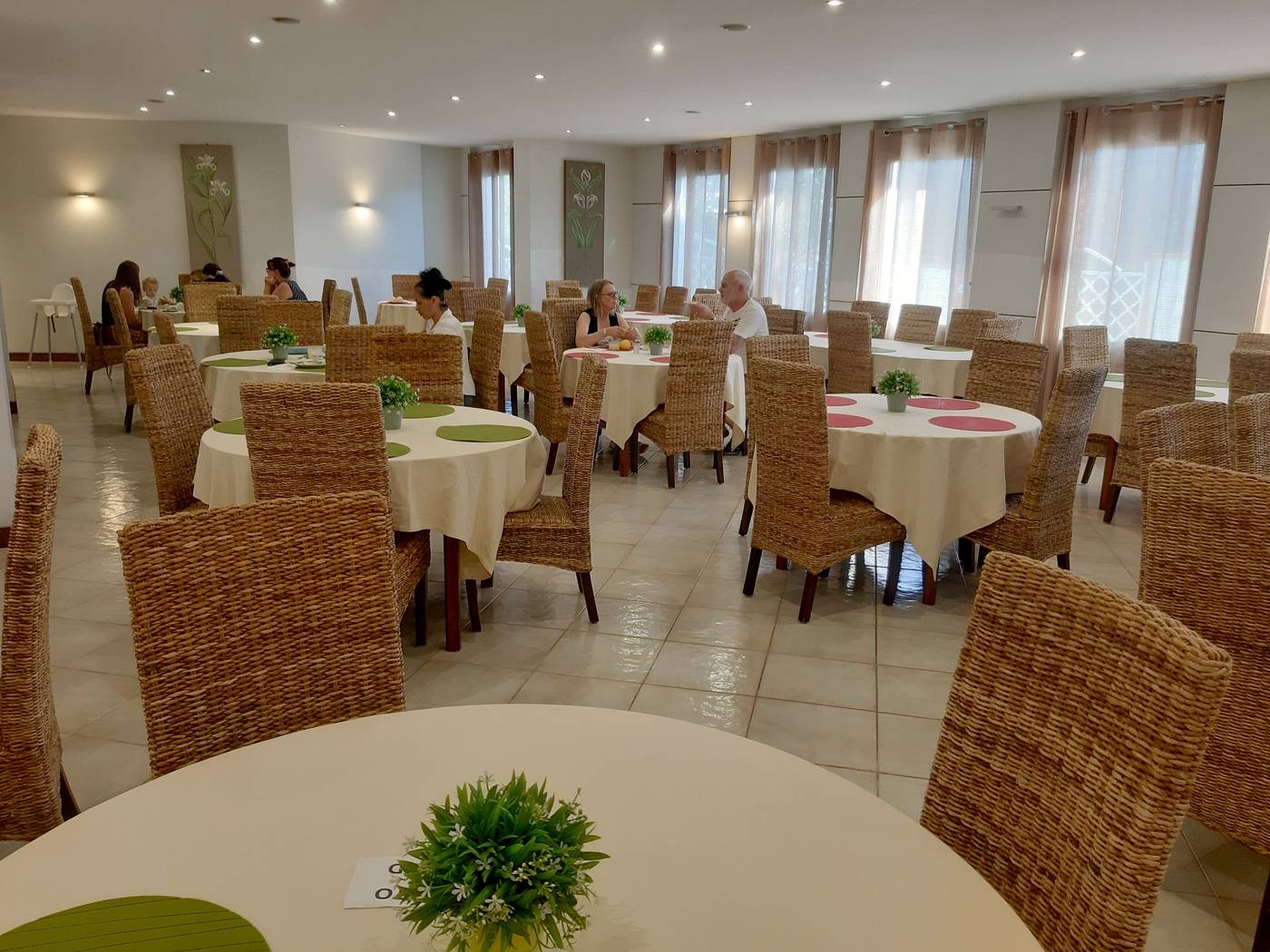 Esperidi-Resort-Restaurant-73