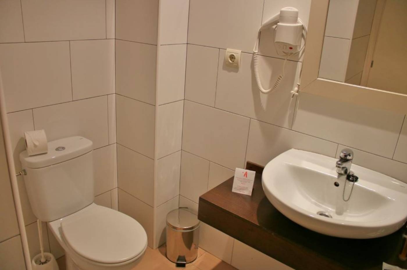 30-Degrees-Hotel-Espanya-Room-34