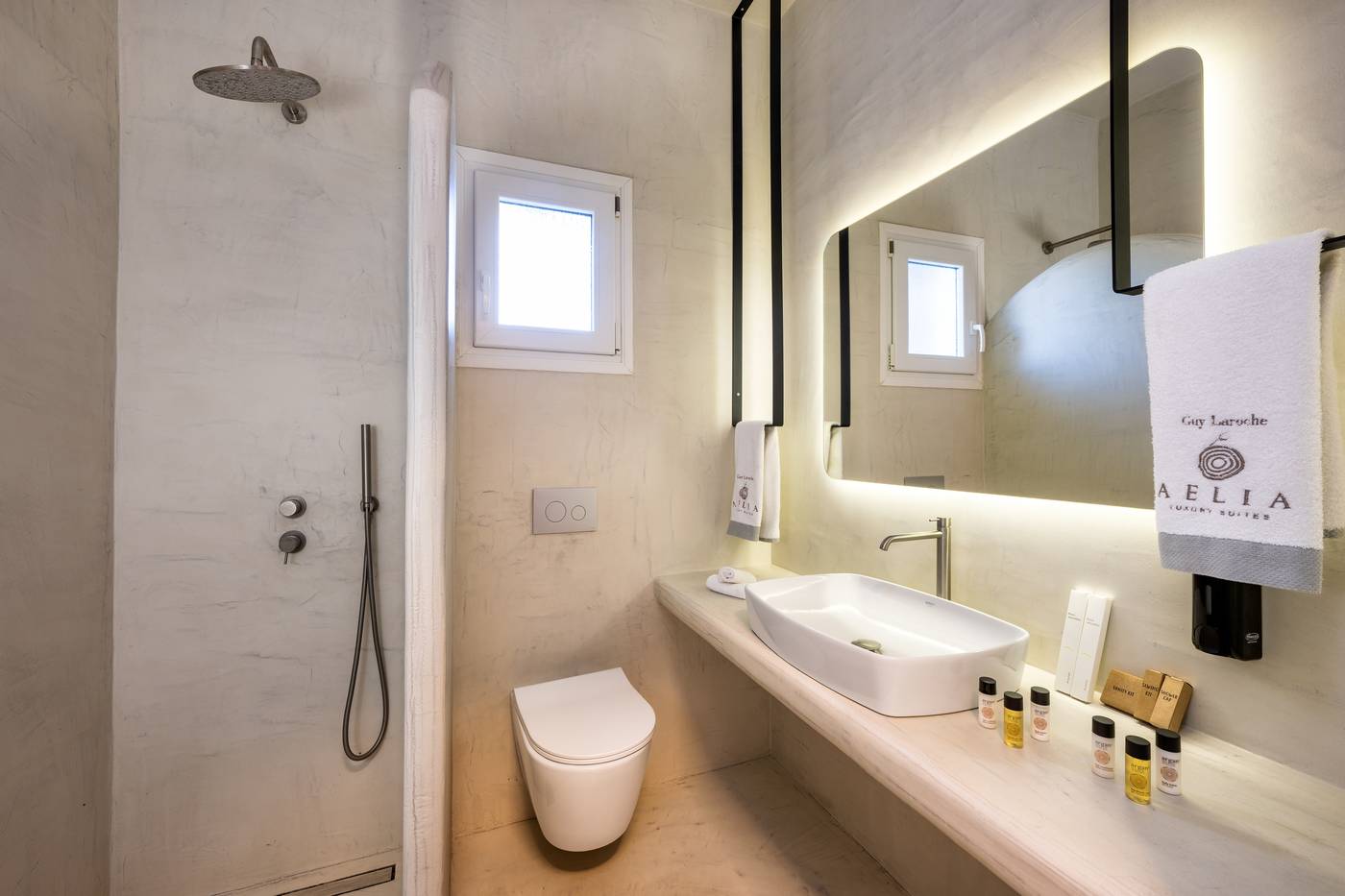 Aelia-Luxury-Suites-Room-42