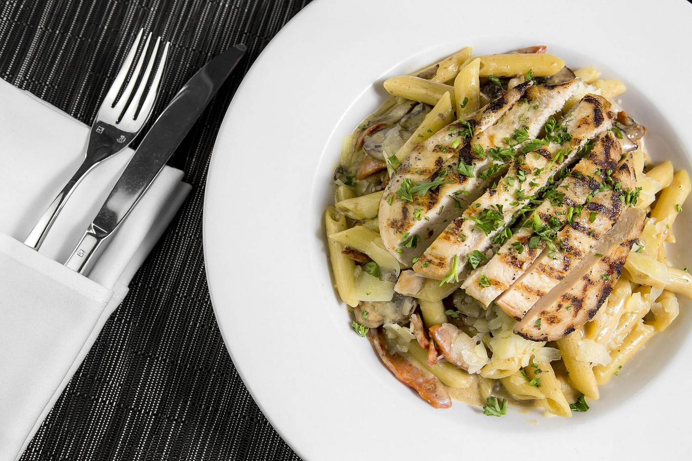 Pinnacle-Hotel-at-the-Pier-Restaurant-31