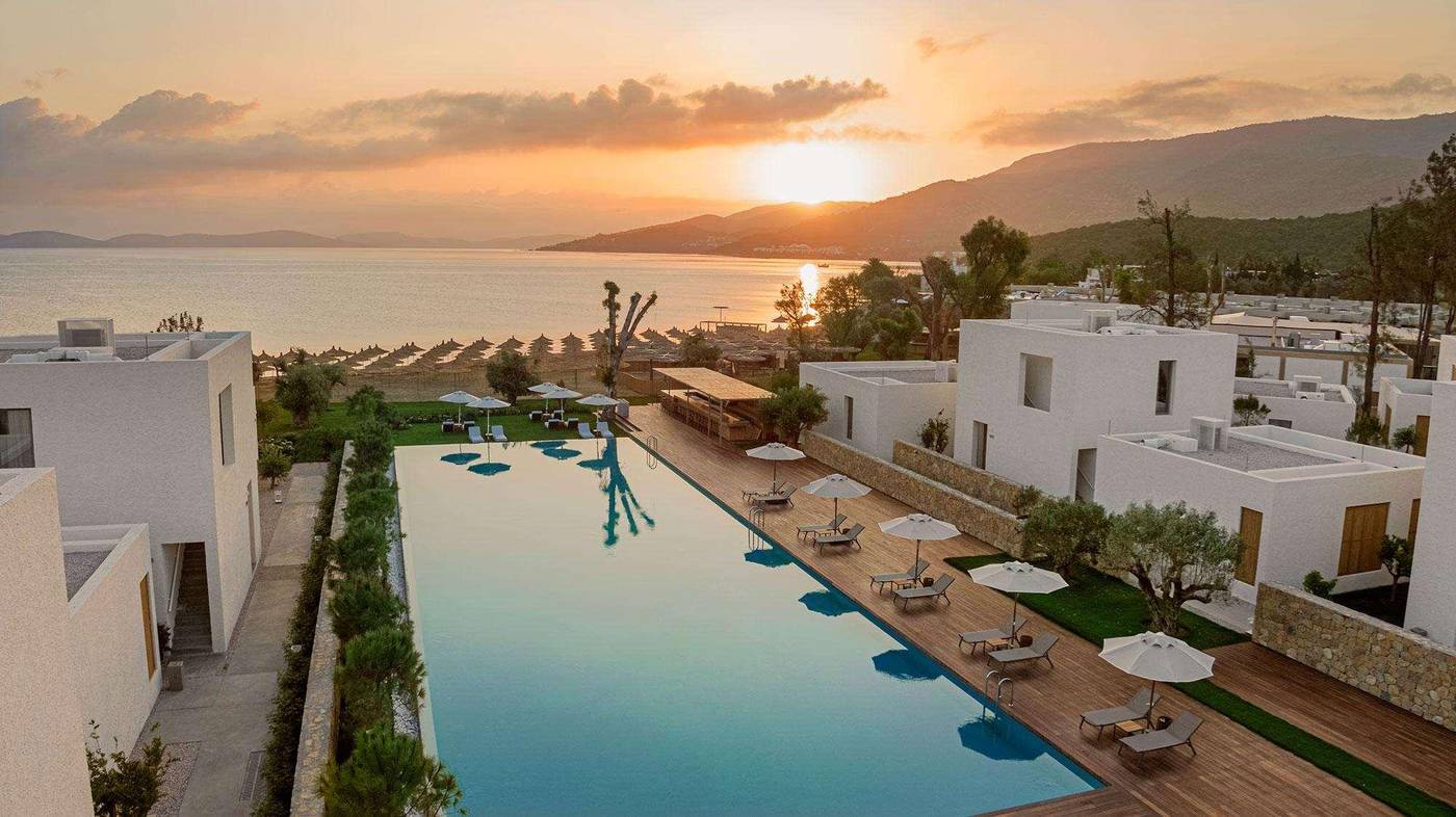 Voyage-Torba-Pool-14