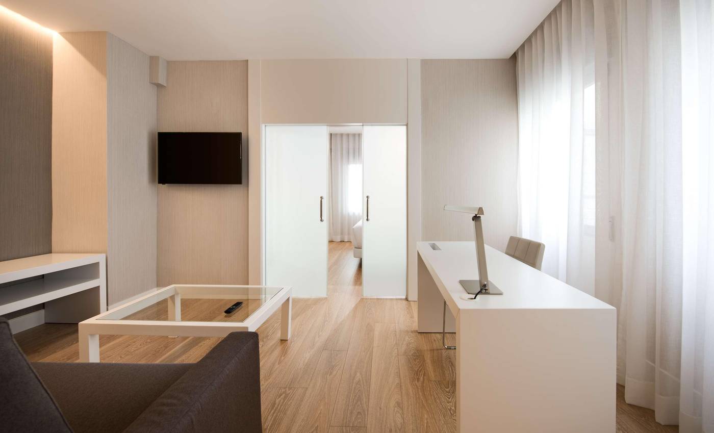 NH-Madrid-Chamberi-Room-24