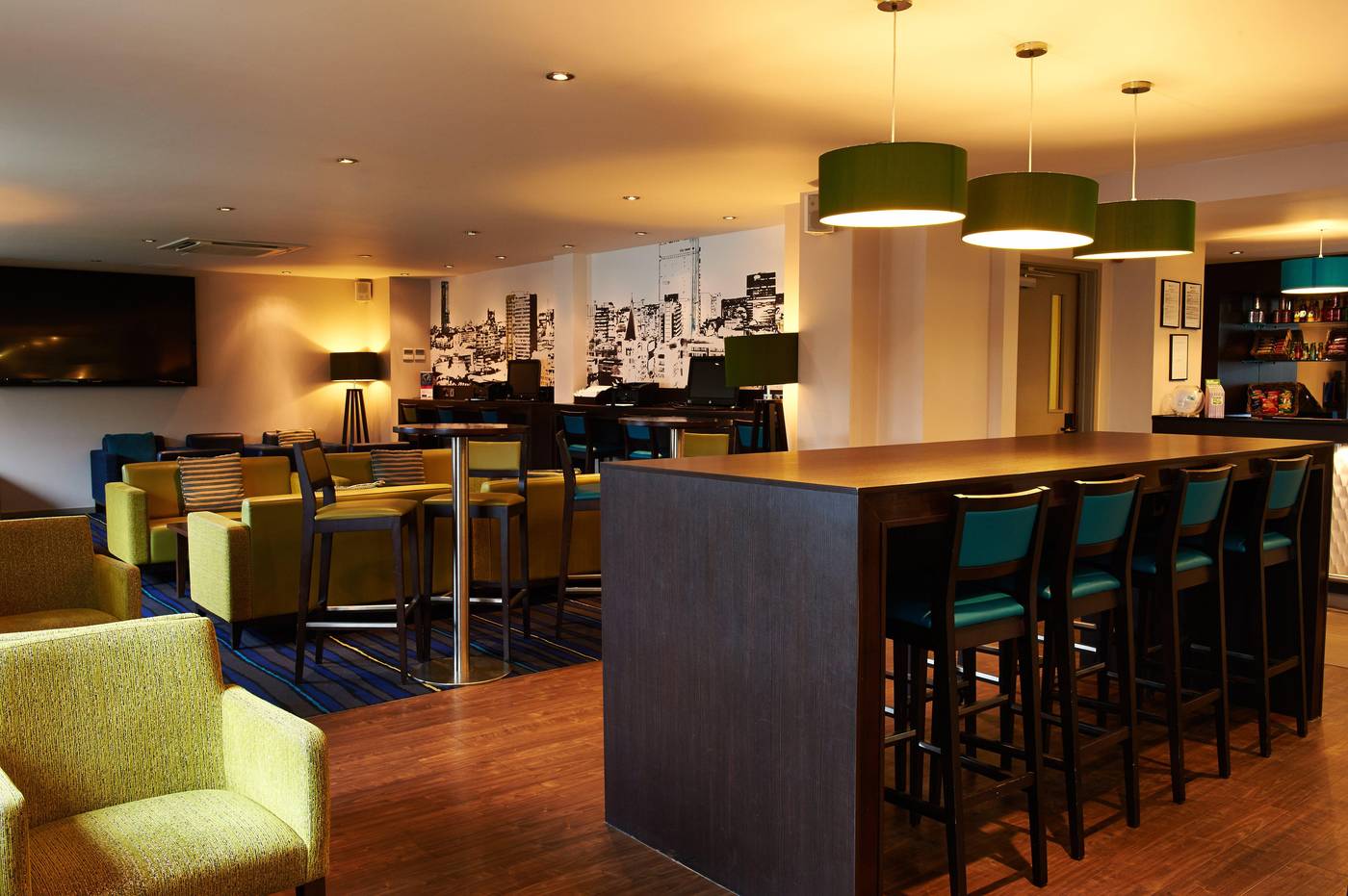 Holiday Inn Express Manchester Airport-United Kingdom-Manchester-General view-7